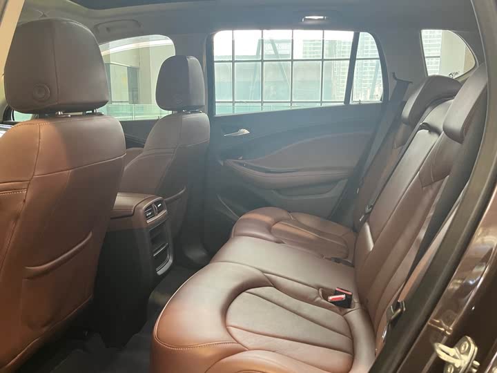 Фото 8 - Buick Envision Plus