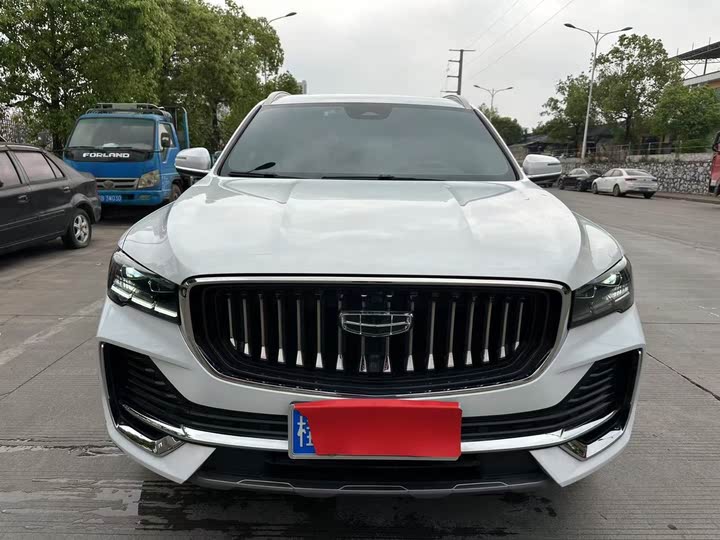 Фото 2 - Geely Monjaro