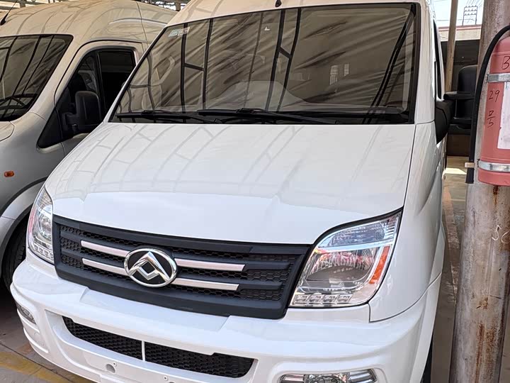 Фото 1 - Maxus V80