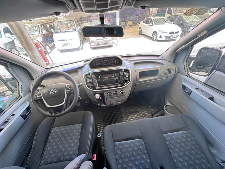 Фото 8 - Maxus V80