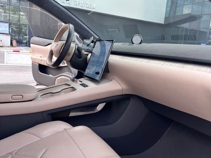 Фото 6 - Nio ET7