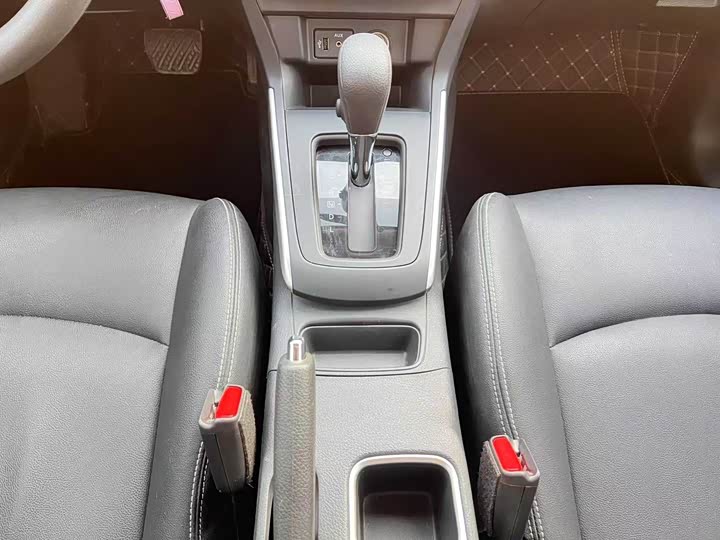 Фото 10 - Nissan Sylphy