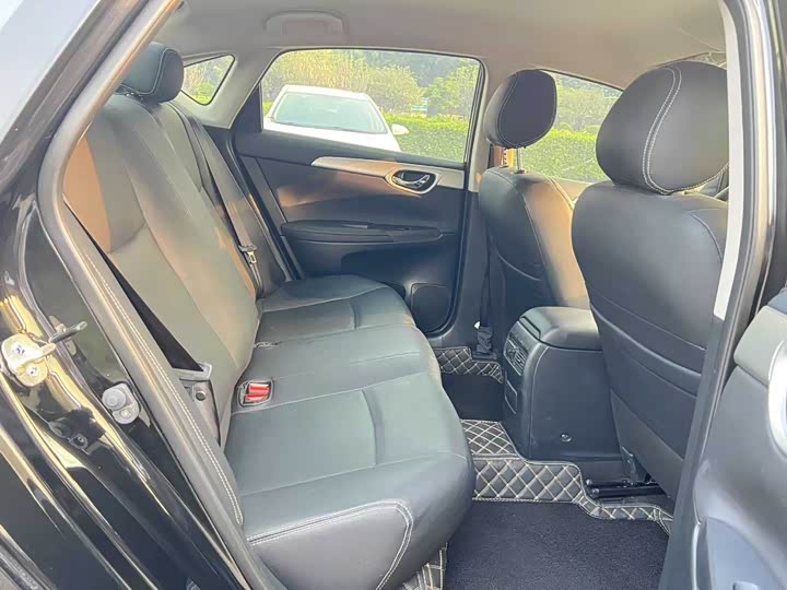 Фото 11 - Nissan Sylphy