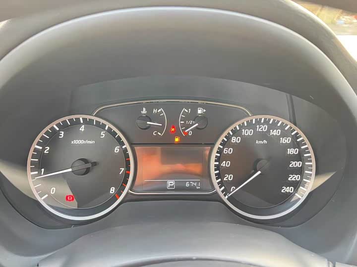 Фото 15 - Nissan Sylphy