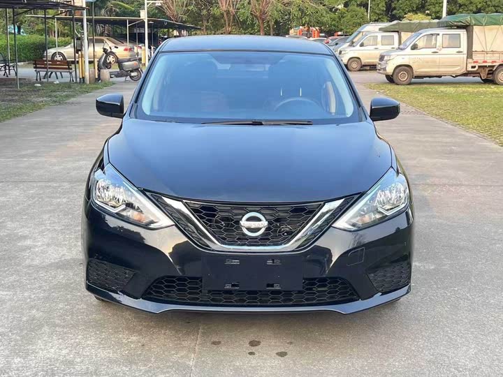 Фото 2 - Nissan Sylphy