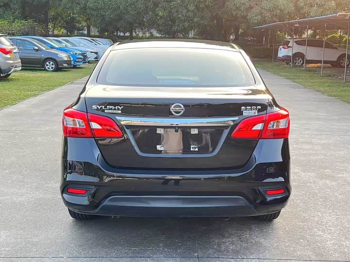 Фото 24 - Nissan Sylphy