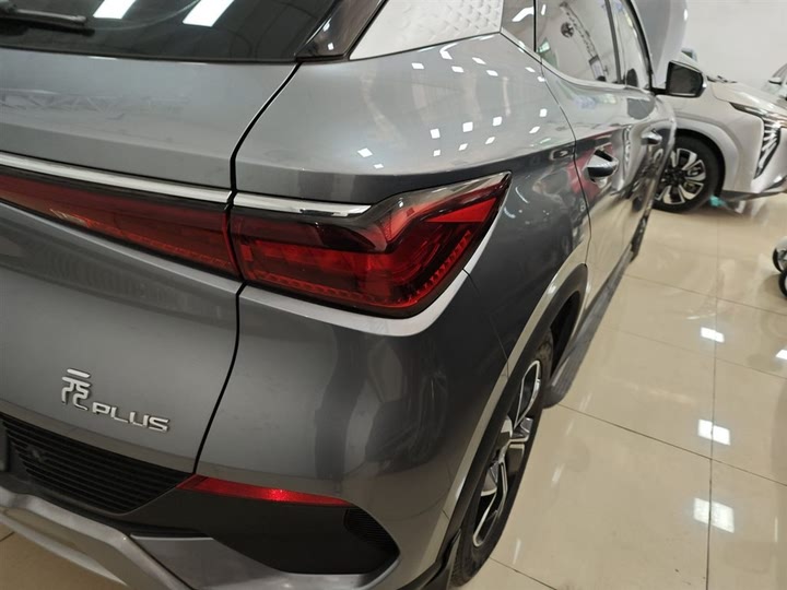 Фото 8 - BYD Yuan Plus