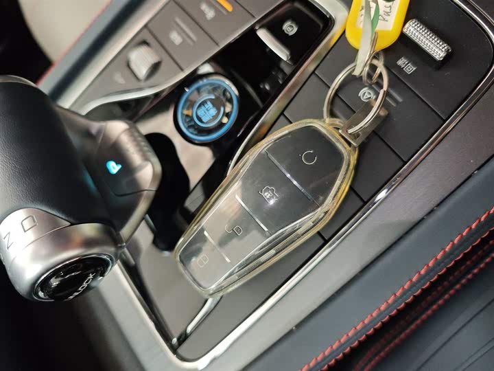 Фото 9 - BYD Yuan Plus