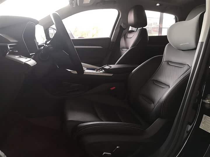 Фото 14 - Geely Preface