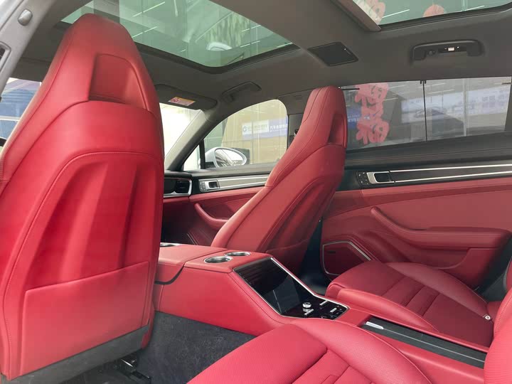 Фото 12 - Porsche Panamera