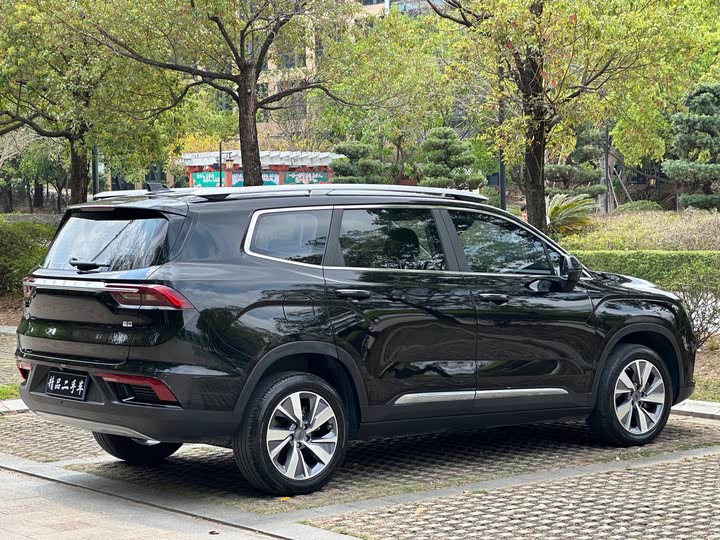 Фото 7 - Geely Okavango