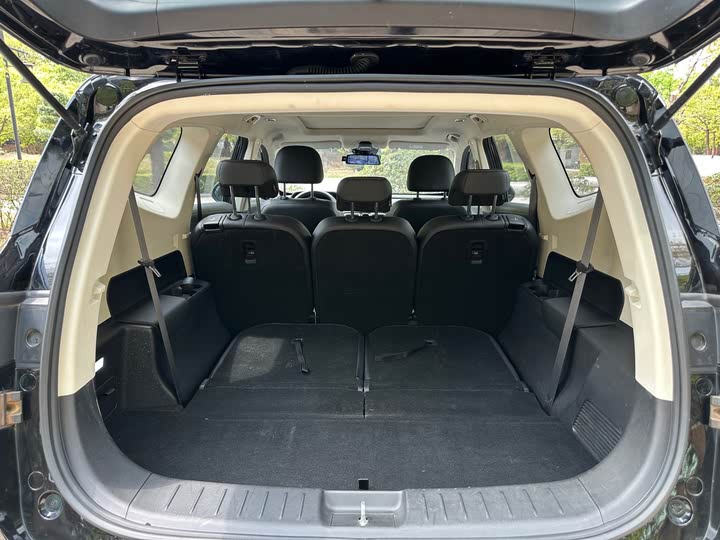 Фото 9 - Geely Okavango