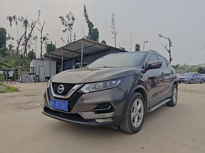 Фото 1 - Nissan Qashqai