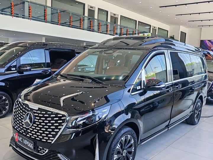 Фото 1 - Mercedes-Benz V-Class