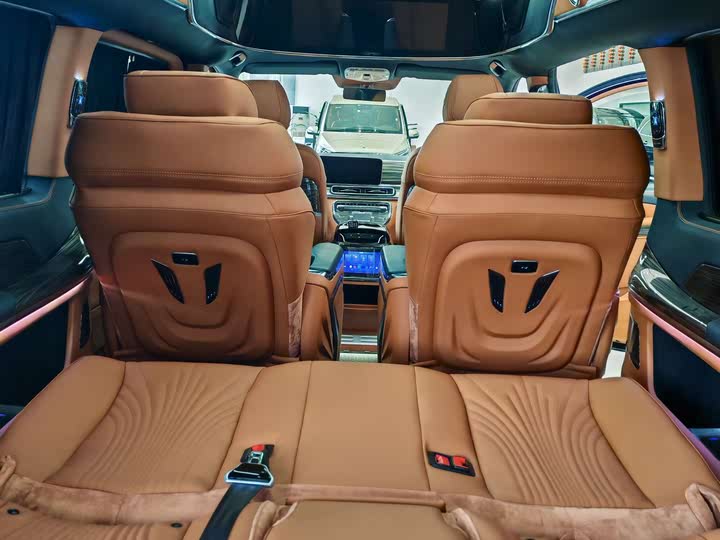 Фото 22 - Mercedes-Benz V-Class