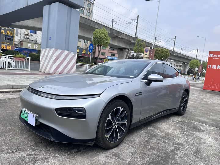 Фото 1 - XPeng P7