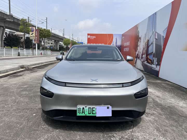 Фото 2 - XPeng P7