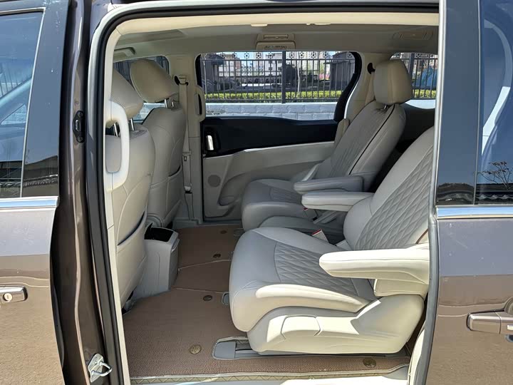 Фото 11 - Buick GL8 ES