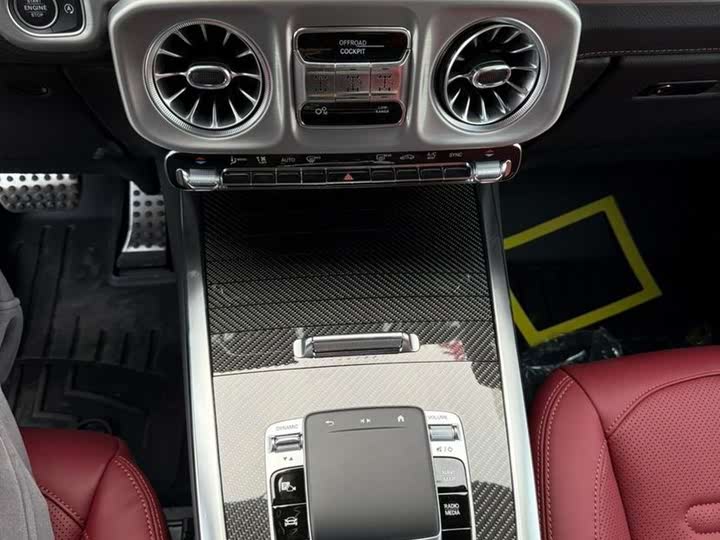 Фото 11 - Mercedes-Benz G-Class