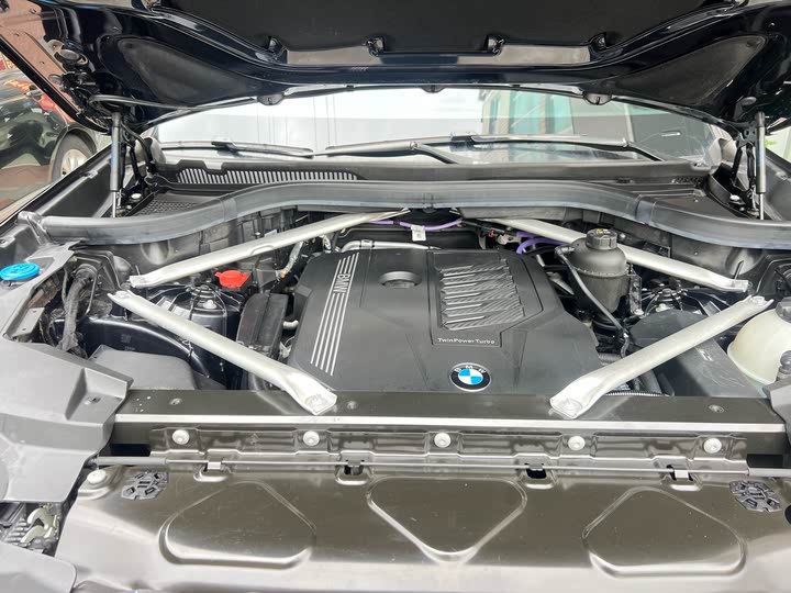 Фото 19 - BMW X5