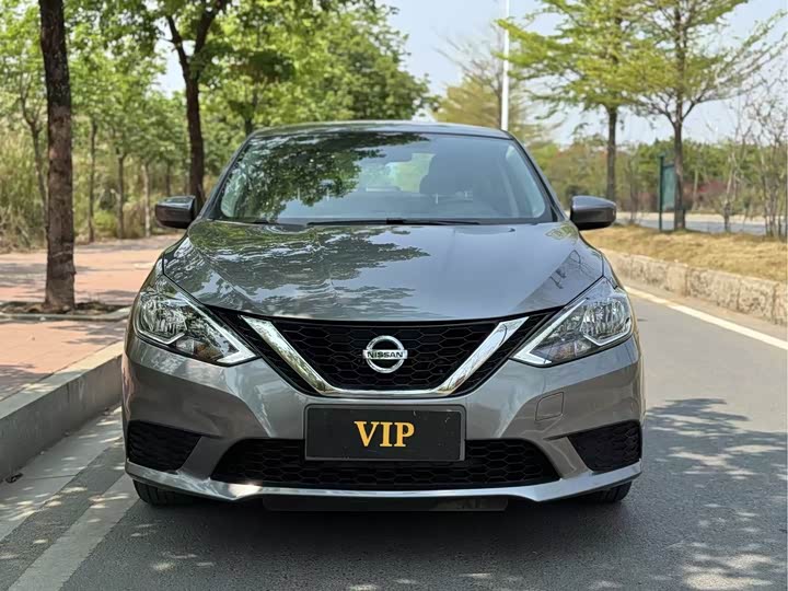 Фото 2 - Nissan Sylphy