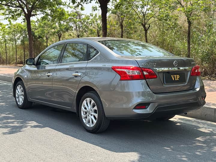 Фото 4 - Nissan Sylphy