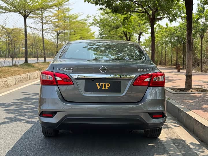 Фото 5 - Nissan Sylphy