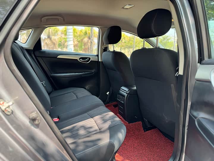 Фото 9 - Nissan Sylphy