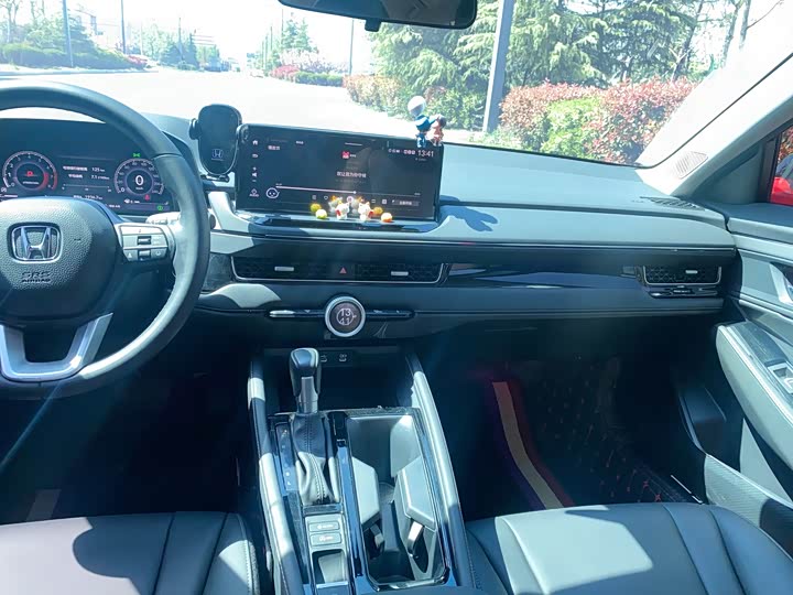 Фото 20 - Honda Inspire