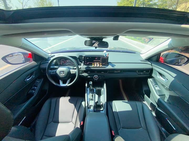 Фото 21 - Honda Inspire