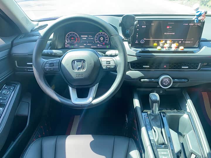 Фото 22 - Honda Inspire