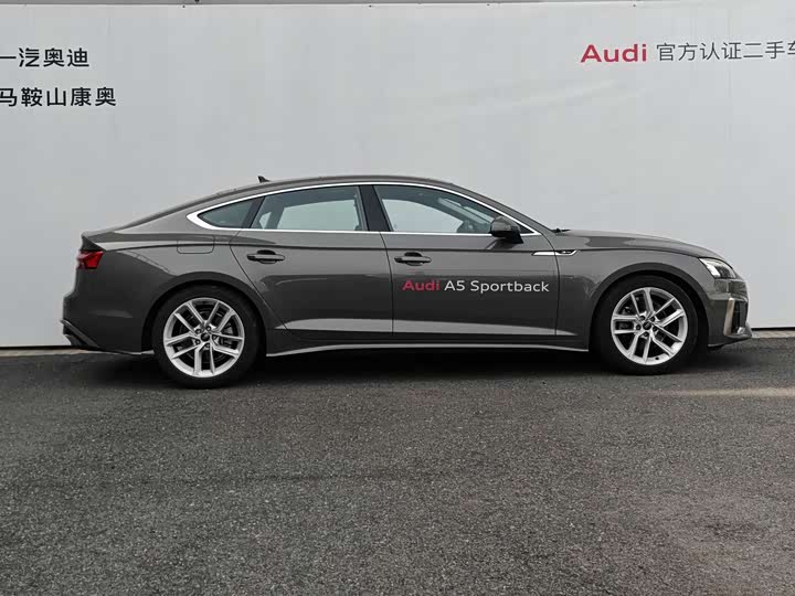 Фото 2 - Audi A5