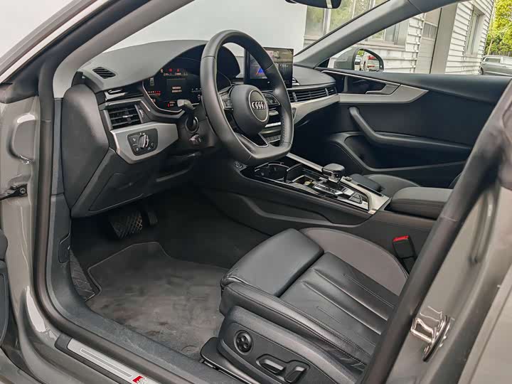 Фото 5 - Audi A5