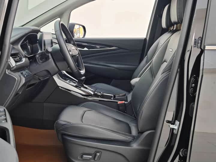 Фото 7 - Maxus Mifa 5