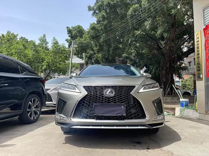 Фото 2 - Lexus RX