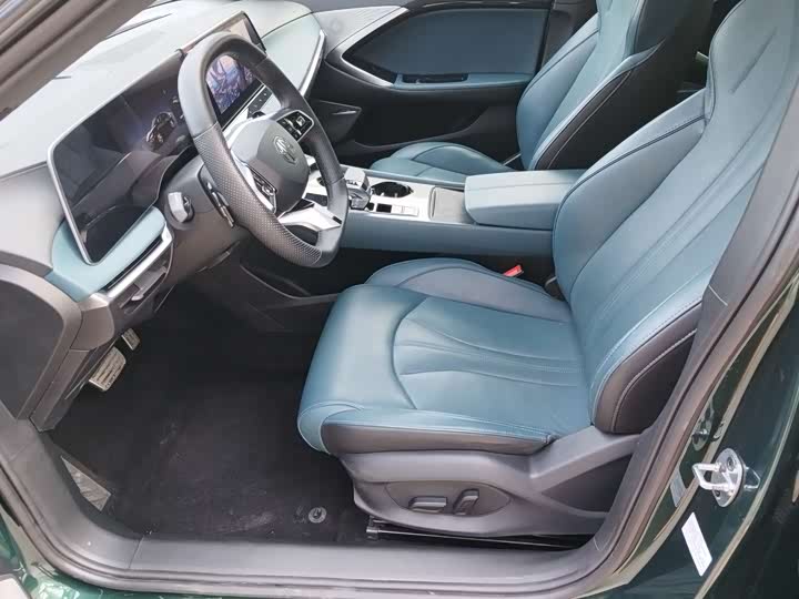 Фото 7 - MG Motor 7