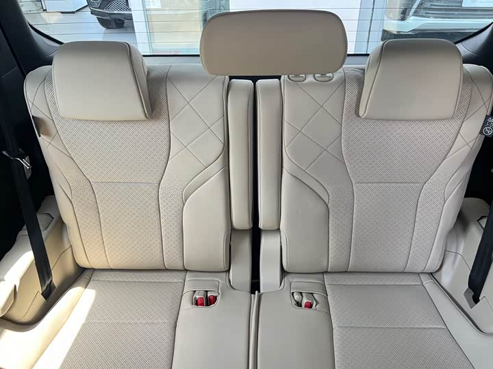 Фото 20 - Toyota Vellfire