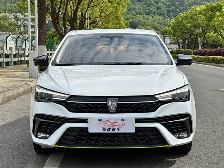 Фото 2 - Roewe i5