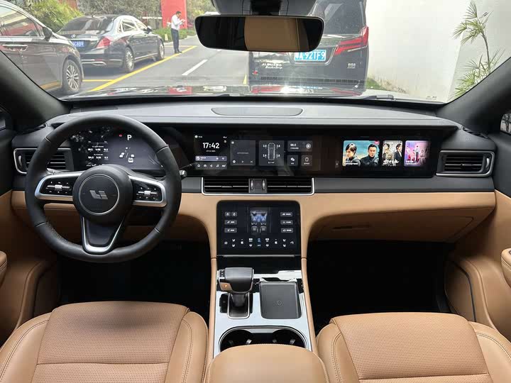 Фото 8 - LiXiang One