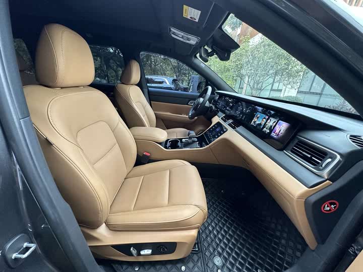 Фото 9 - LiXiang One