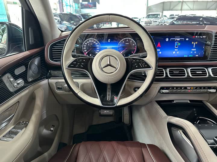 Фото 13 - Mercedes-Benz Maybach GLS