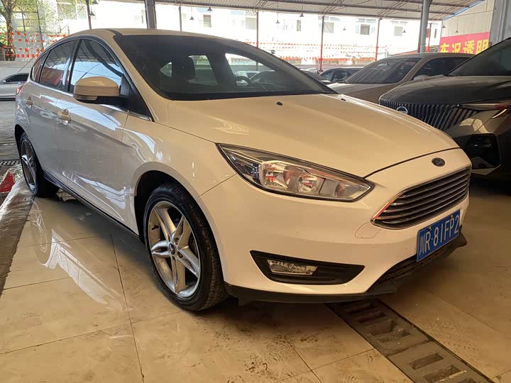 Фото 3 - Ford Focus