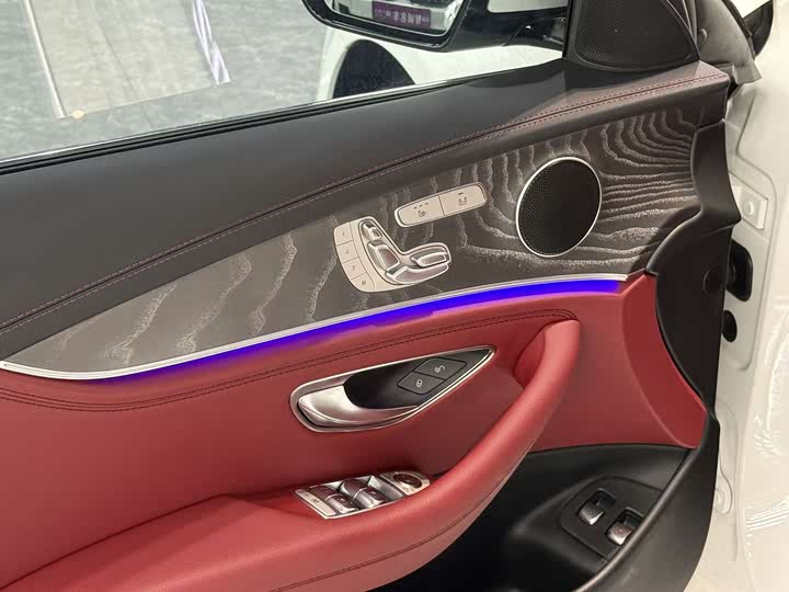 Фото 5 - Mercedes-Benz E-Class Hybrid