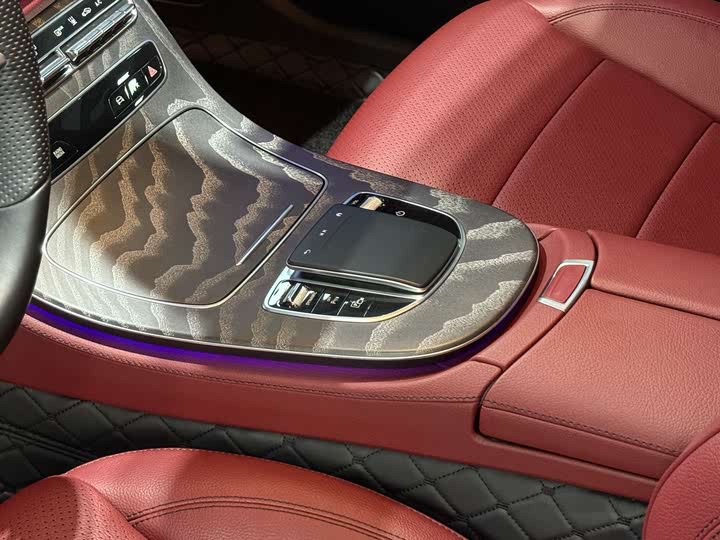 Фото 8 - Mercedes-Benz E-Class Hybrid