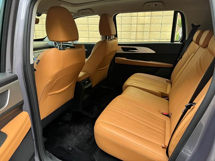 Фото 8 - Haval H5