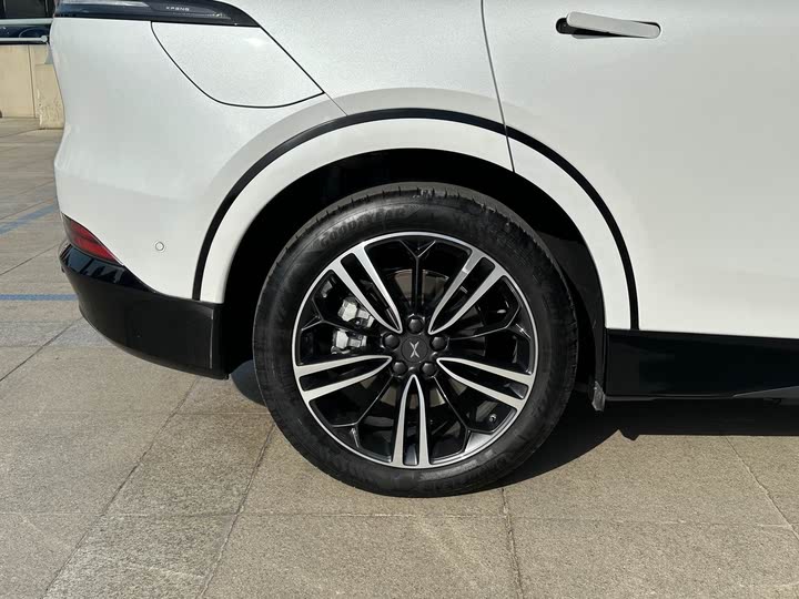 Фото 17 - XPeng G6