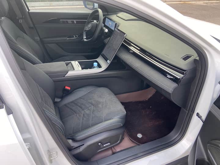 Фото 8 - Geely Galaxy L6