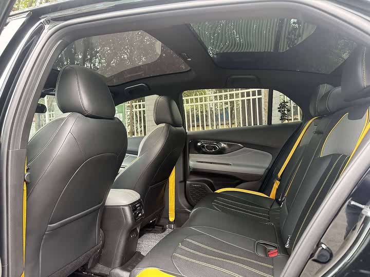 Фото 10 - GAC Trumpchi Empow R