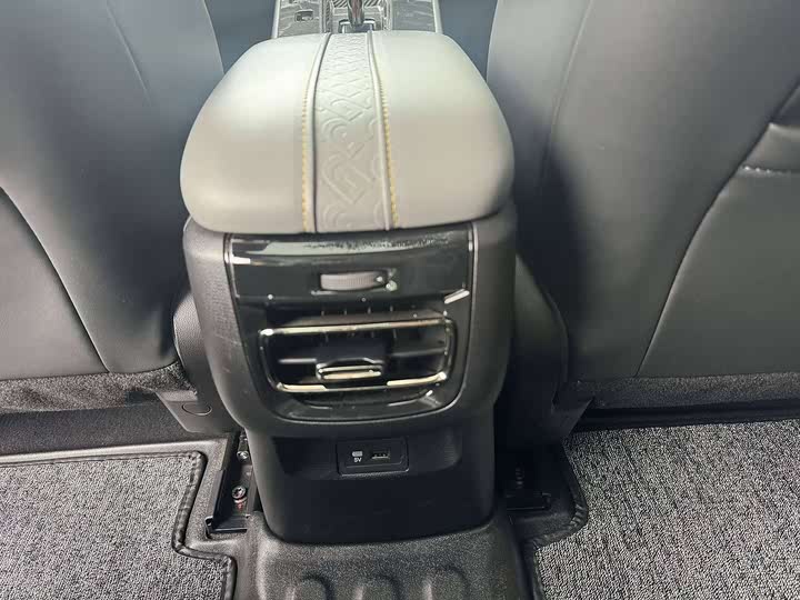 Фото 11 - GAC Trumpchi Empow R