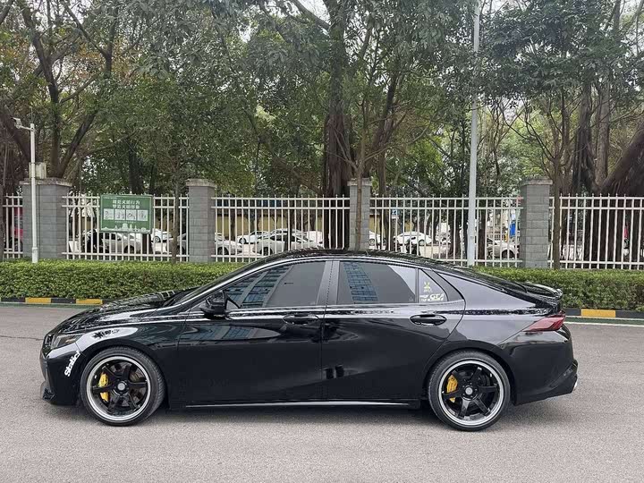 Фото 18 - GAC Trumpchi Empow R